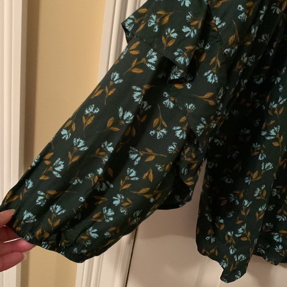 NWT Sonoma green w/lt blue flowers ruffles on collar & long sleeves blouse 4x - Picture 3 of 14